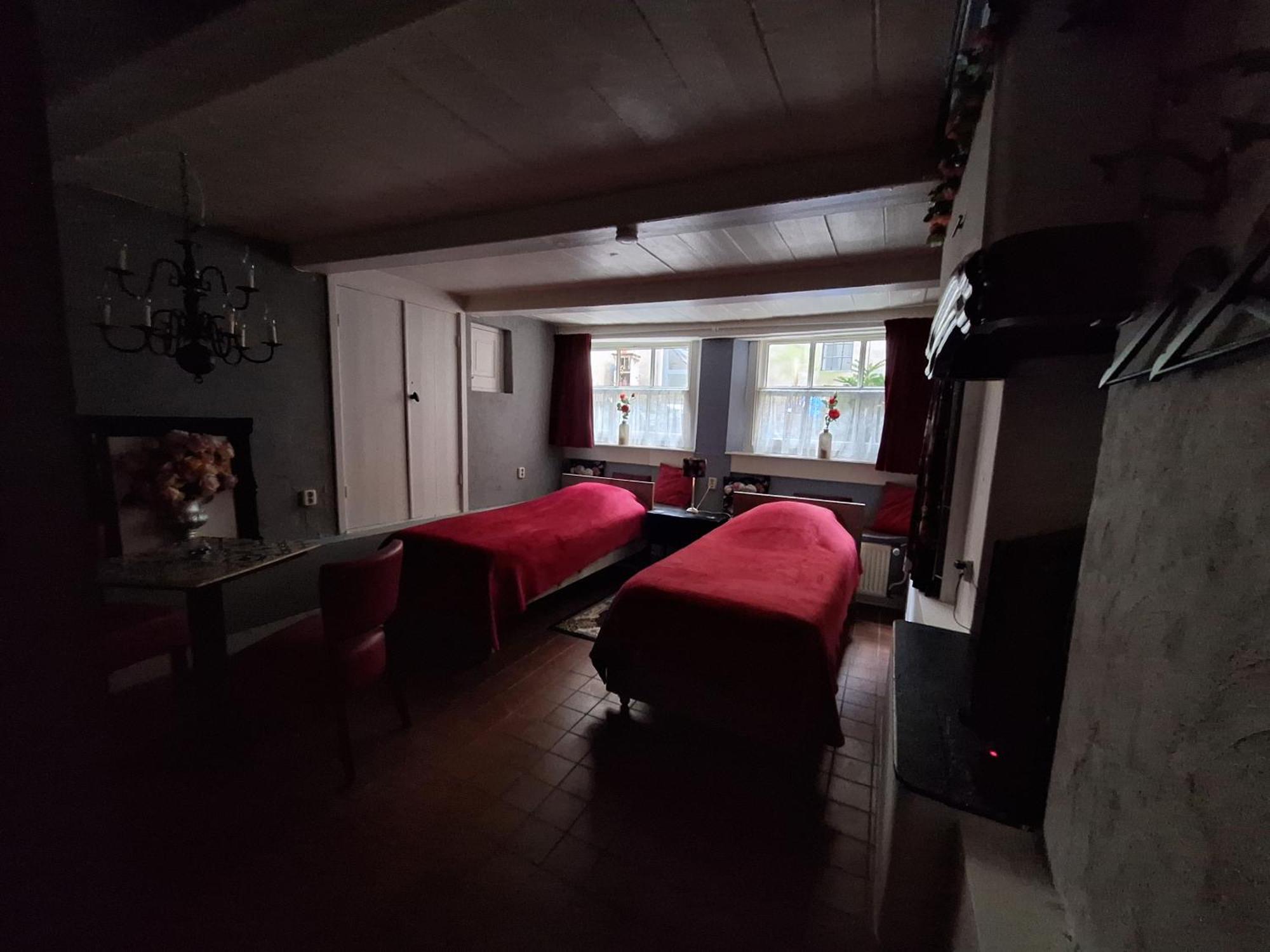 Bed and Breakfast De Zevenster "Gevestigd Aan De Winkelstraat" Кампен Экстерьер фото