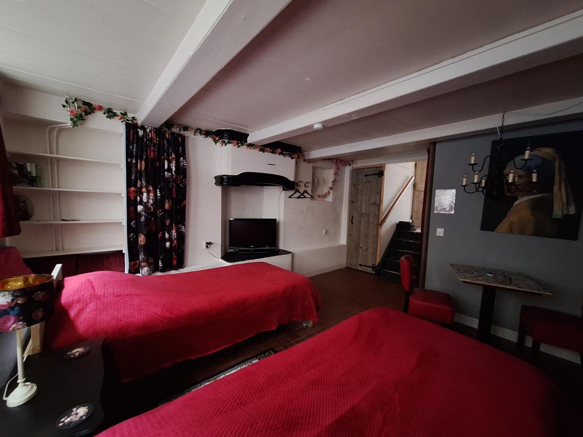 Bed and Breakfast De Zevenster "Gevestigd Aan De Winkelstraat" Кампен Экстерьер фото